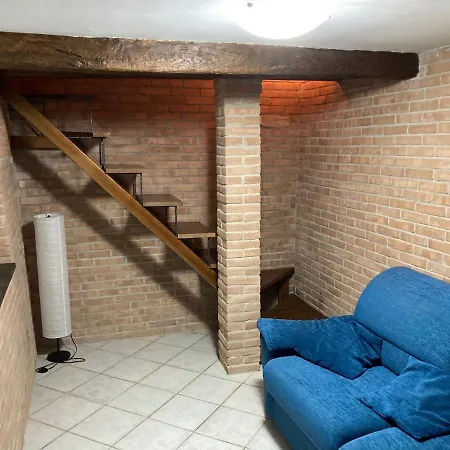 Sul Castello Mombaroccio